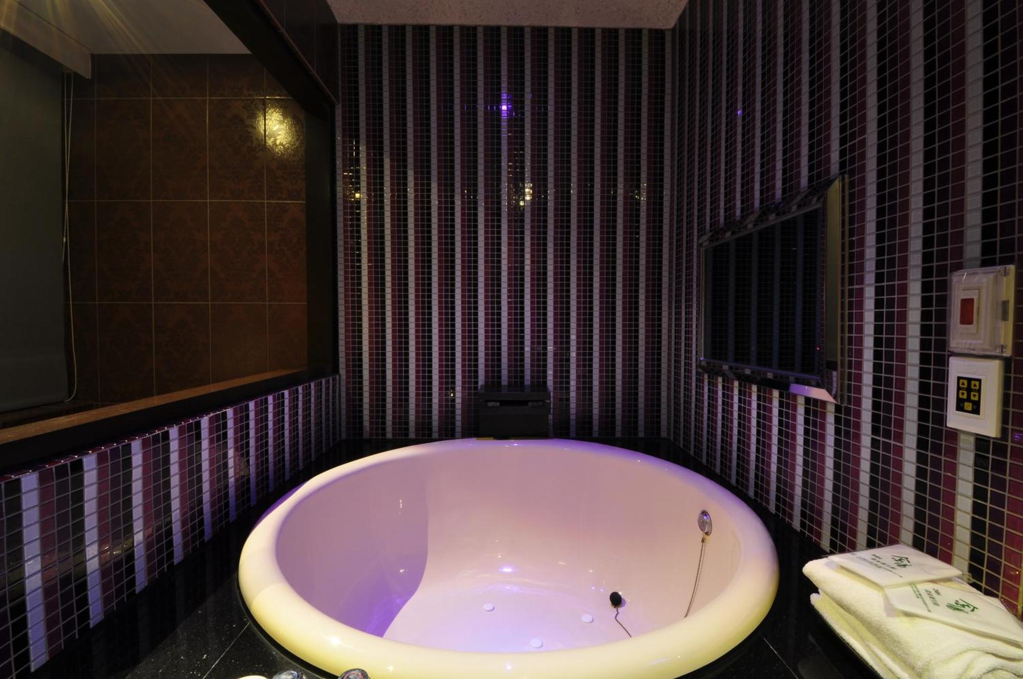 Jin Spa Resort Hotel Jinshan Bagian luar foto