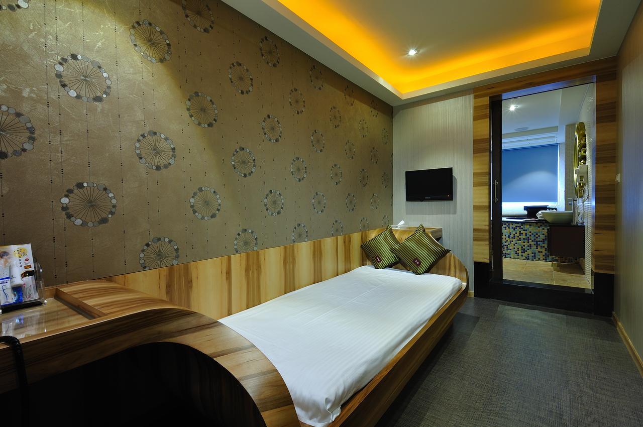 Jin Spa Resort Hotel Jinshan Bagian luar foto